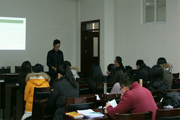 9499www威尼斯召开2016年度班主任述职会议 9499www威尼斯召开2016年度班主任述职会议