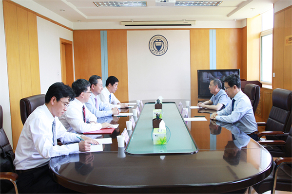 威尼斯官网举行荣聘金智新院士仪式 威尼斯官网举行荣聘金智新院士仪式